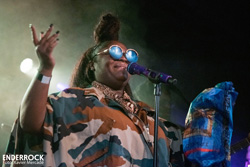 Concert de Tank & The Bangas a la sala La [2] de Barcelona 